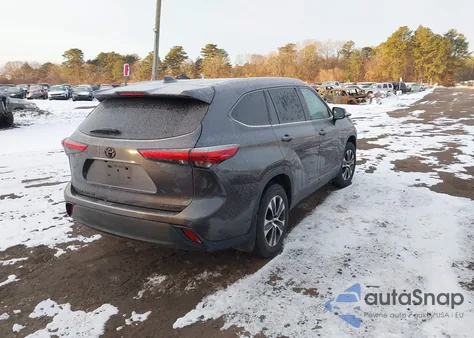 2021 Toyota Highlander Xle из США, поврежденный, VIN 5TDHZRBHXMS119161
